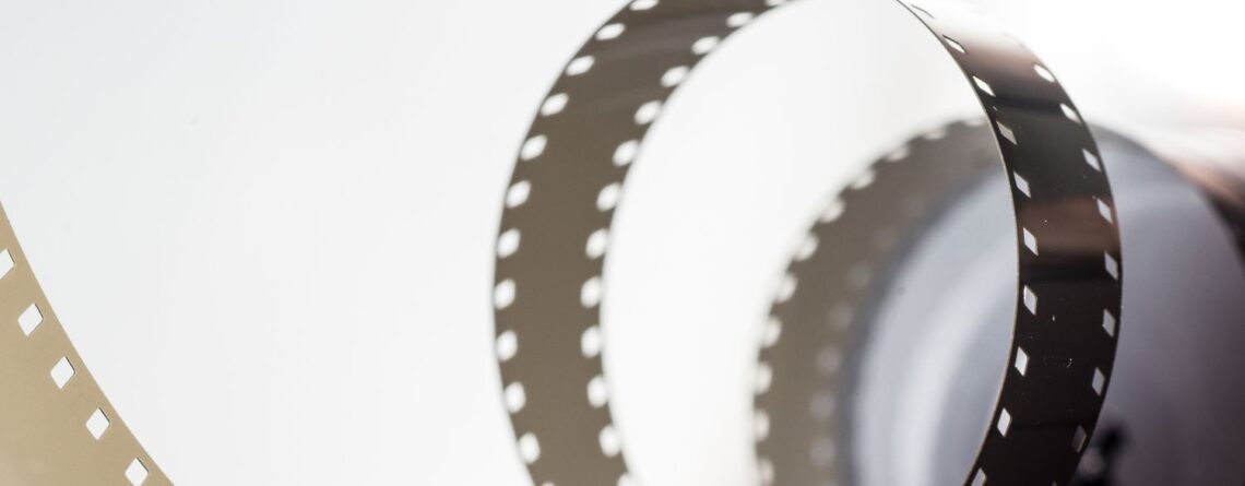 The Art of Storytelling in Indie Films vs. Mainstream Cinema